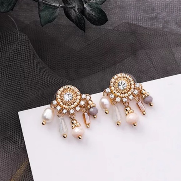 SALE💕 Mini Chandelier Earrings 🌟 - Picture 2 of 6